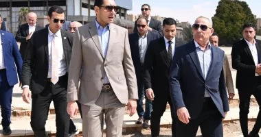 وزير الرياضة ومحافظ الإسماعيلية يتفقدان مركز التنمية الشبابية بالشيخ زايد