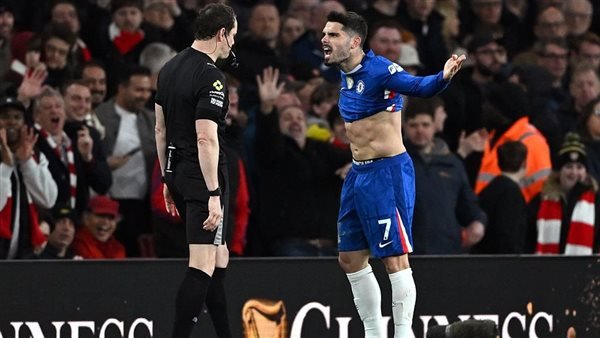 الاتحاد الإنجليزي يتهم بيدرو نيتو بسوء السلوك ويمنحه مهلة للرد