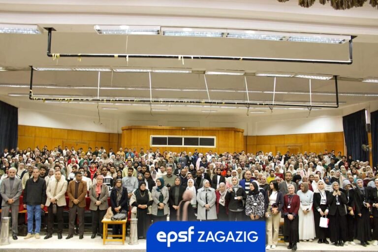 خطوة على الطريق: مؤتمر سنوي يقود طلاب الصيدلة نحو مستقبل مهني أكثر إشراقًا