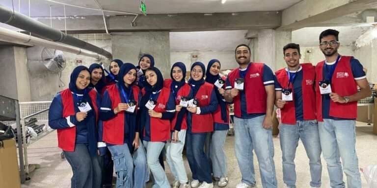 “ميركاتو” تبادر بالعطاء.. طلاب إعلام القاهرة يشاركون في دعم بنك الكساء المصري