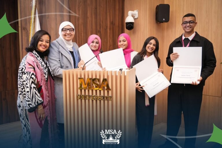 طلاب إعلام بجامعة MSA يطلقون «رحلة وردية» لدعم مريضات سرطان الثدي نفسيًا وتعزيز الوعي المجتمعي