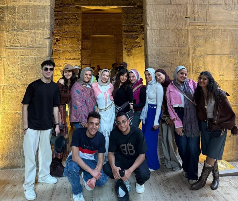 مزار: مشروع تخرج من كلية الإعلام بجامعة القاهرة يكشف الوجه الخفي لمصر عبر الإعلام الرقمي