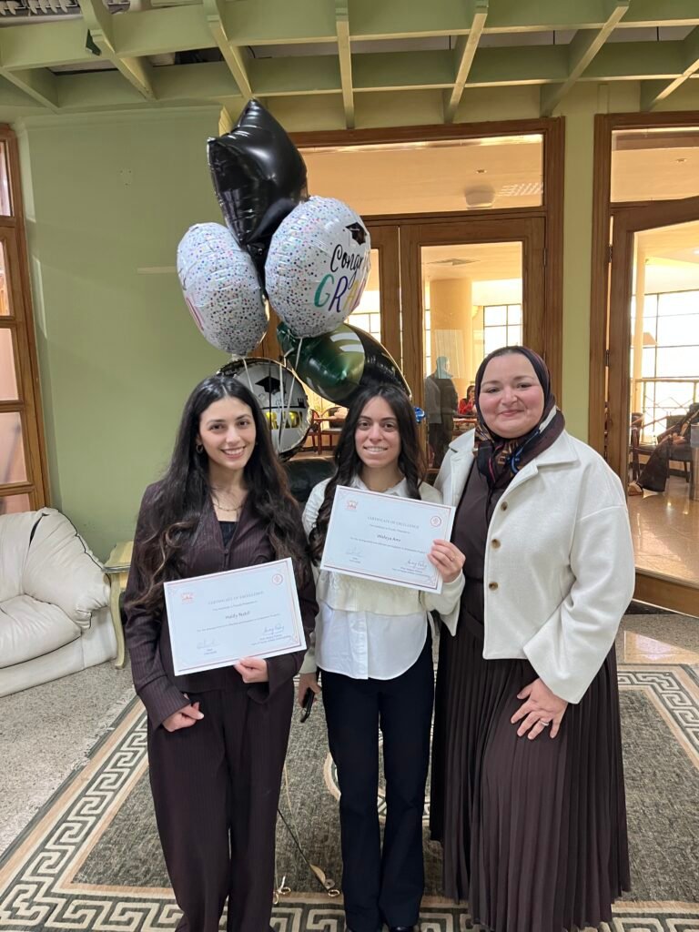 “وظيفة العمر”.. مشروع تخرج لطالبتي إعلام MSA يسلّط الضوء على قيمة “ست البيت” ودورها المحوري في استقرار الأسرة.